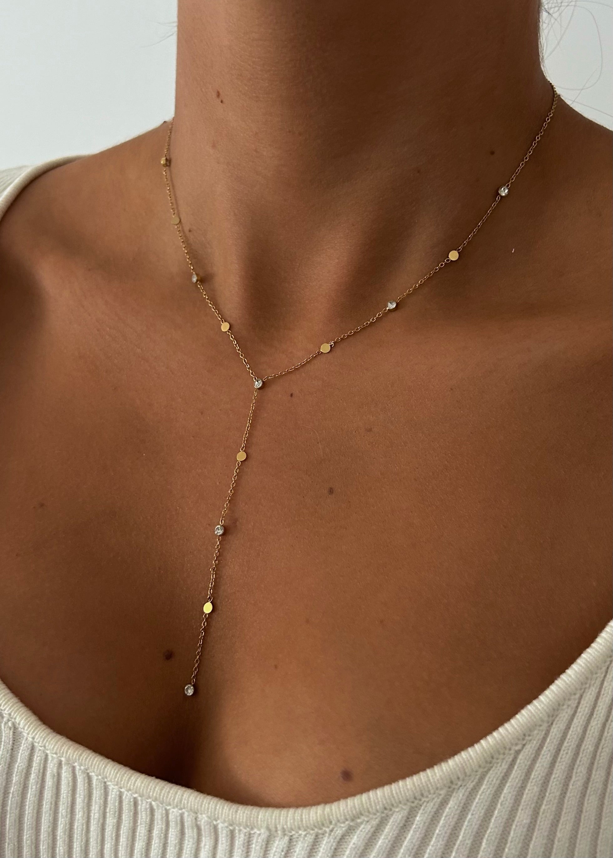 COLLIER LOU